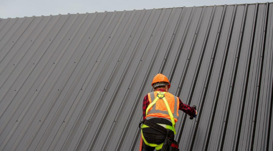 Professional metal roof installation services in London Mills, IL